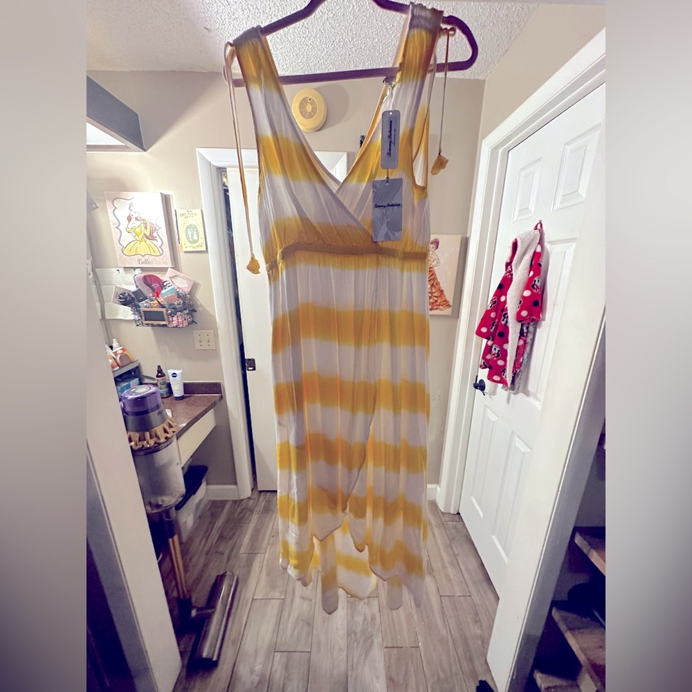 Tommy Bahama white and yellow dress